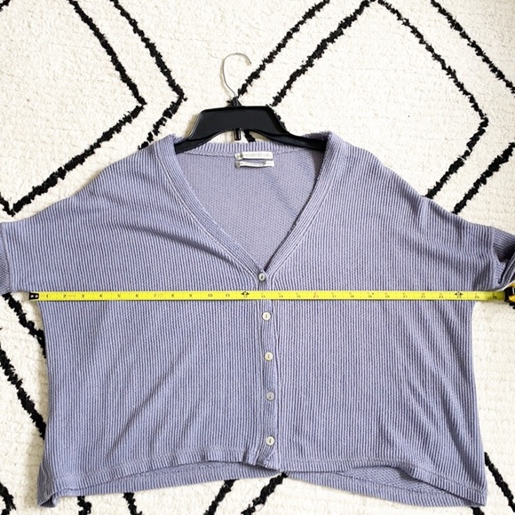 Urban Outfitters out from under Courtney Cardigan - Picture 4 of 10